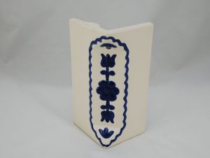 Placa teracota T028, cu decor floral, teracota pictata manual