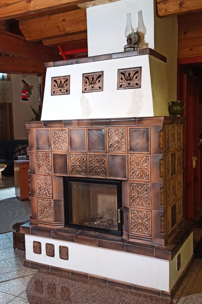 semineu cu grila ceramica