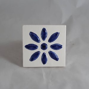 Faianță handmade, model FLORES PICTAT MANUAL, dimensiuni 10 x 10 cm 3 faianta hadmade, faianta pictata manual,